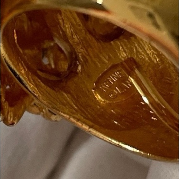 Kenneth Jay Lane “Garden Party” Adjustable Ring - Picture 8 of 10